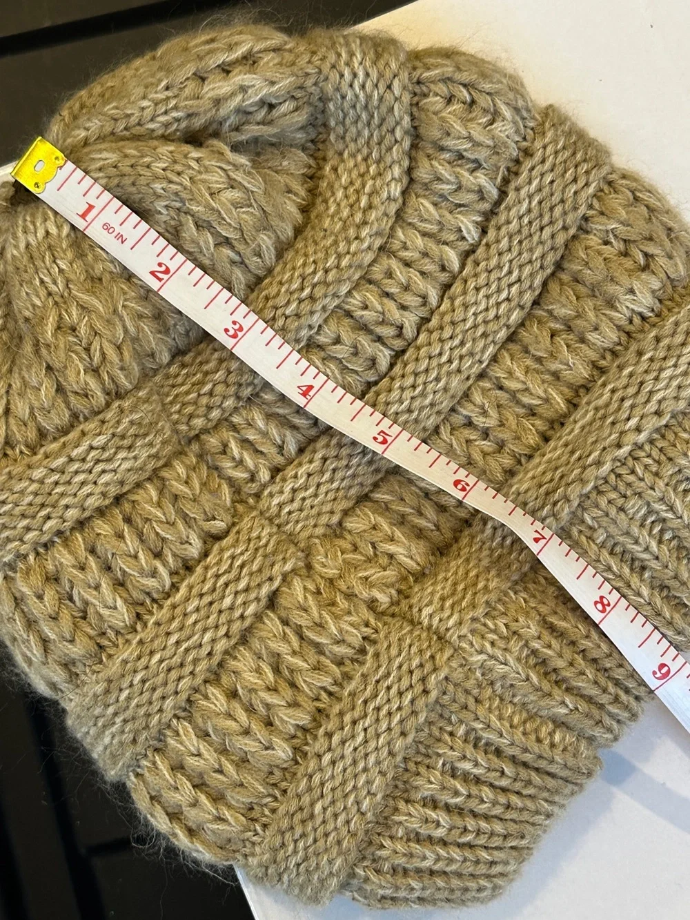 Winter hat toboggan Women’s OS One Size Gold-ish Tan